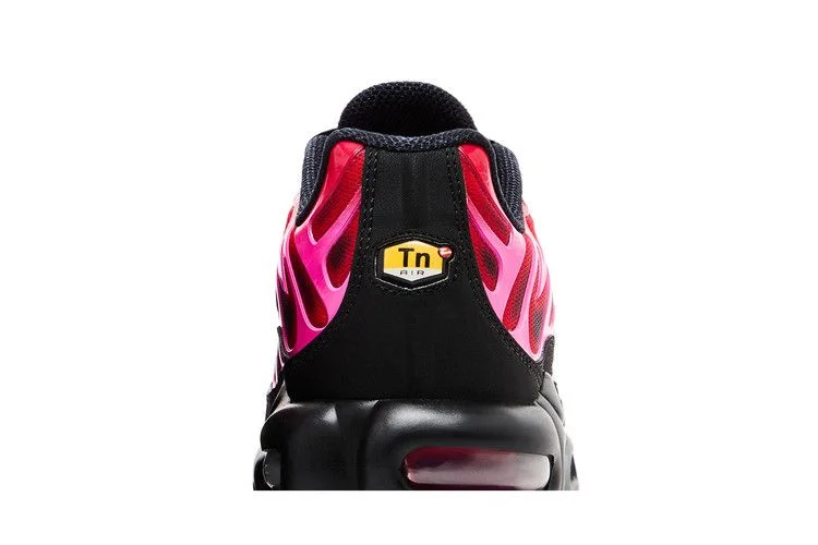 Кроссовки Supreme x Nike Air Max Plus TN 'University Red'