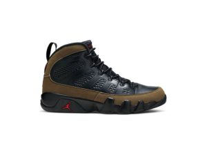 Черный, Красный и светло-оливковый