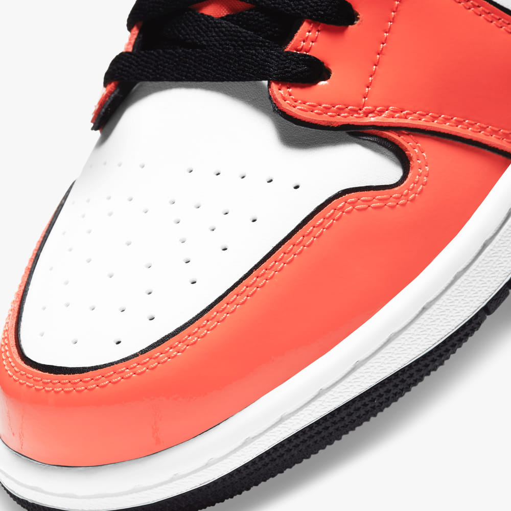 Кроссовки Air Jordan 1 Mid SE Turf Orange