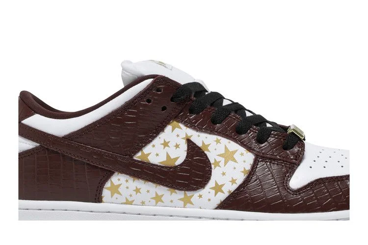 Кроссовки Supreme x Nike Dunk Low OG SB QS 'Barkroot Brown'