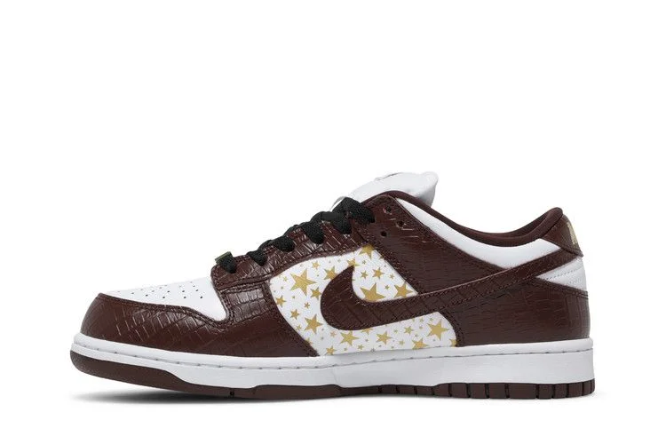 Кроссовки Supreme x Nike Dunk Low OG SB QS 'Barkroot Brown'