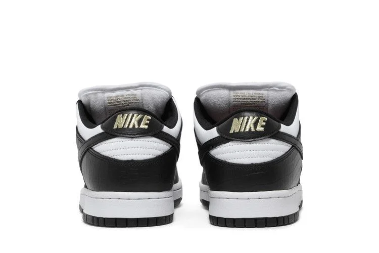 Кроссовки Supreme x Nike Dunk Low OG SB QS 'Black'