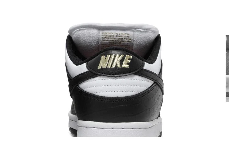 Кроссовки Supreme x Nike Dunk Low OG SB QS 'Black'
