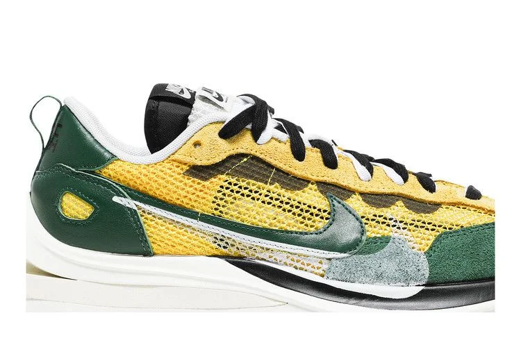 Кроссовки sacai x Nike VaporWaffle 'Tour Yellow'