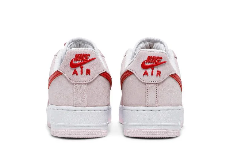 Кроссовки Nike Air Force 1 Low '07 QS 'Valentine’s Day Love Letter'