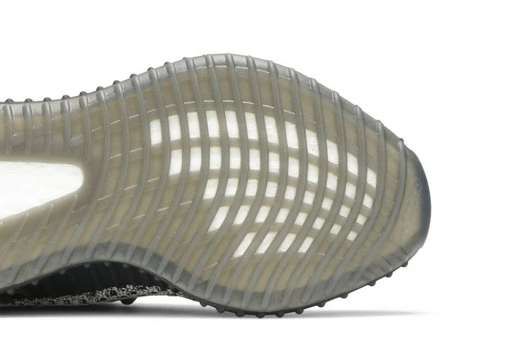 Кроссовки adidas Yeezy Boost 350 V2 'Ash Stone'