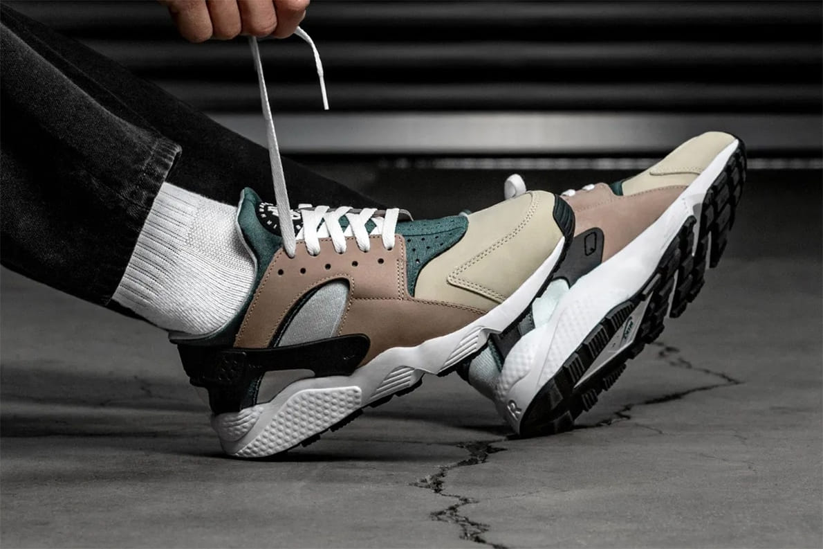 Кроссовки Nike Air Huarache OG Escape