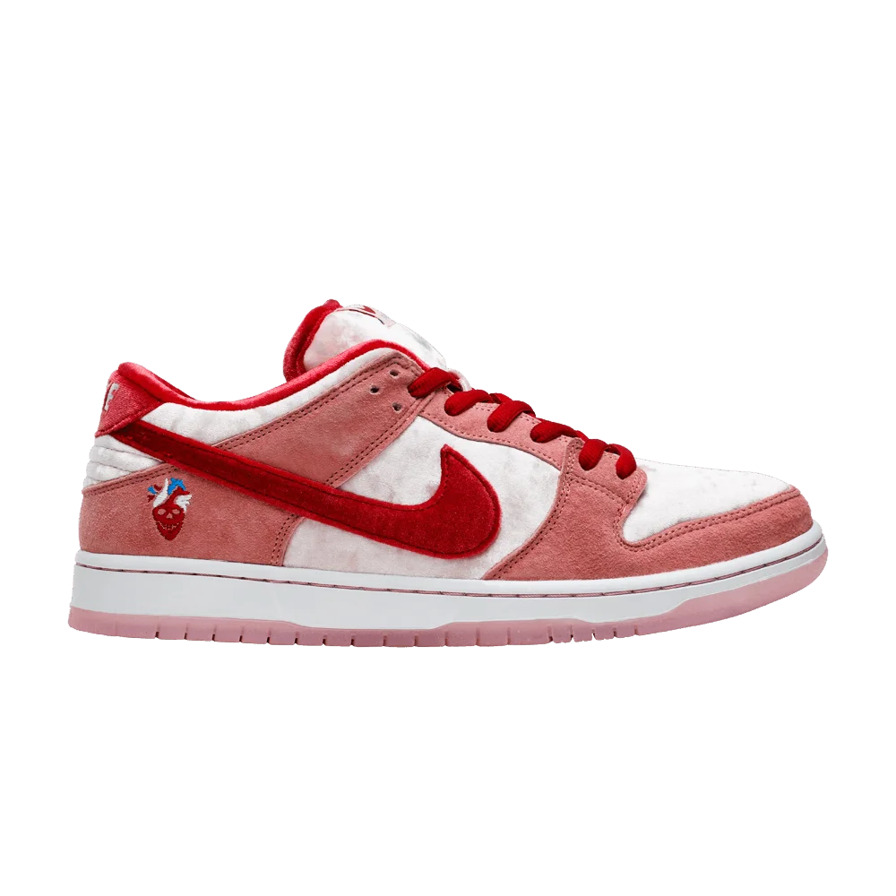 Кроссовки StrangeLove x Nike Dunk Low SB 'Valentine's Day'