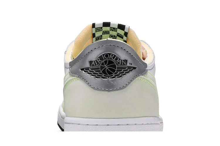 Кроссовки Air Jordan 1 Retro Low OG 'Ghost Green'