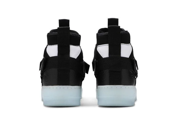 Кроссовки Nike Air Force 1 Mid Utility 'Black Half Blue'