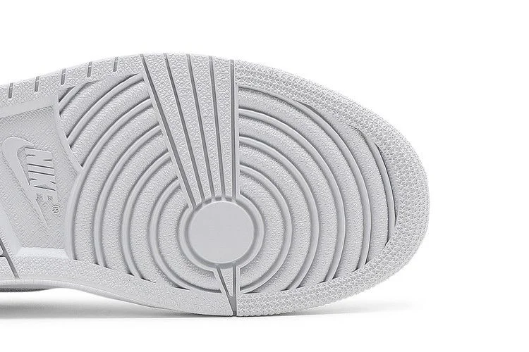 Кроссовки Air Jordan 1 Retro Low OG 'Neutral Grey' 2021