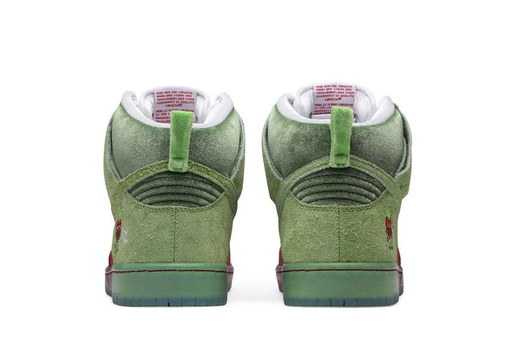 Кроссовки Nike Dunk High SB 'Strawberry Cough'