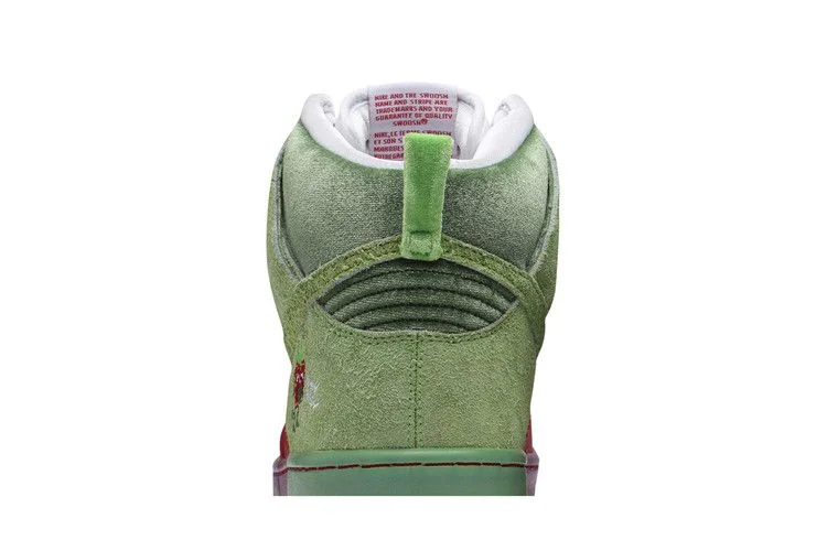 Кроссовки Nike Dunk High SB 'Strawberry Cough'