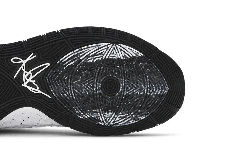 Кроссовки Nike Kyrie 6 'Oreo'