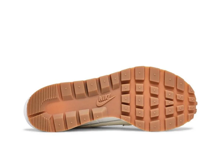 Кроссовки sacai x Nike VaporWaffle 'Sail Gum'