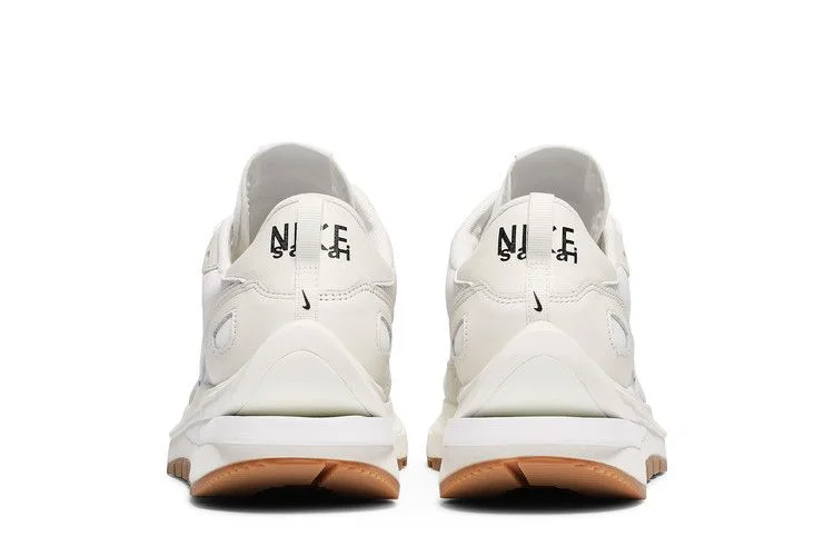 Кроссовки sacai x Nike VaporWaffle 'Sail Gum'