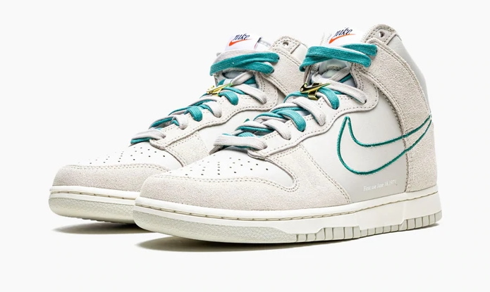 nike dunk green noise