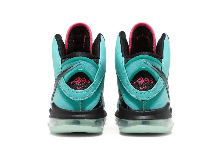 Кроссовки Nike LeBron 8 Retro 'South Beach' 2021