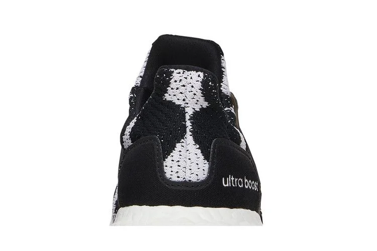 Кроссовки Marimekko x adidas Wmns UltraBoost DNA 'Räsymatto Dot'