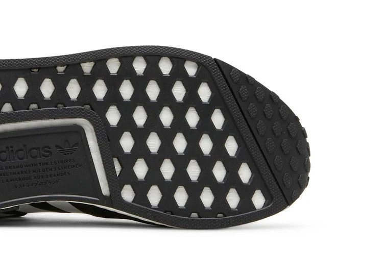 Кроссовки Marimekko x adidas Wmns NMD_R1 'Laine Wave'