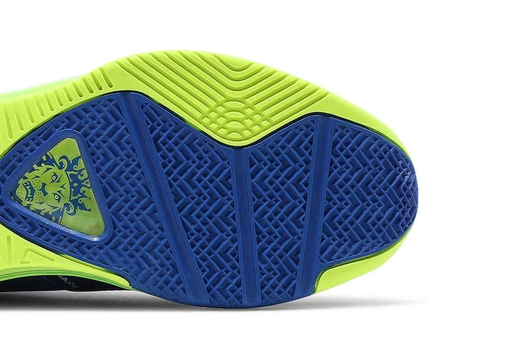 Кроссовки Nike LeBron 8 V/2 Low 'Sprite' 2021