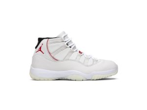 Платиновый оттенок, Парус - университетский красный