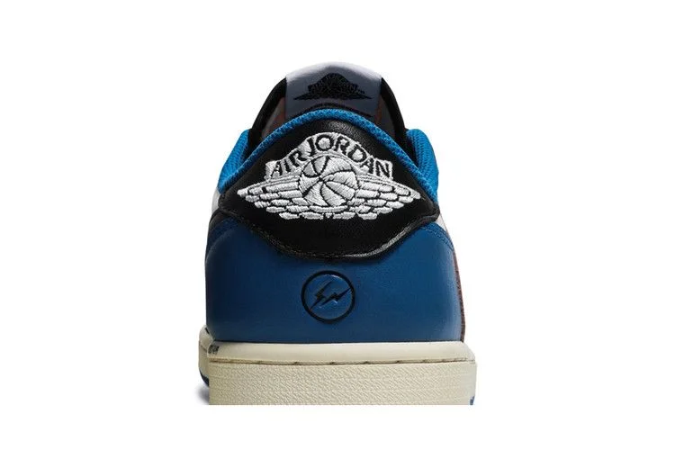 Кроссовки Fragment Design x Travis Scott x Air Jordan 1 Retro Low