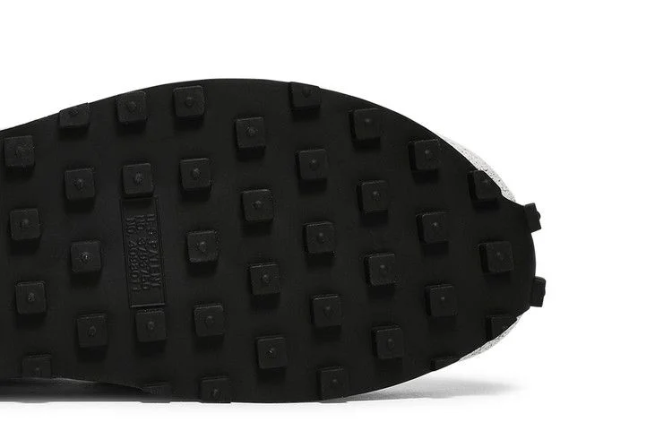 Кроссовки Fragment Design x sacai x Nike LDV Waffle 'Light Smoke Grey'