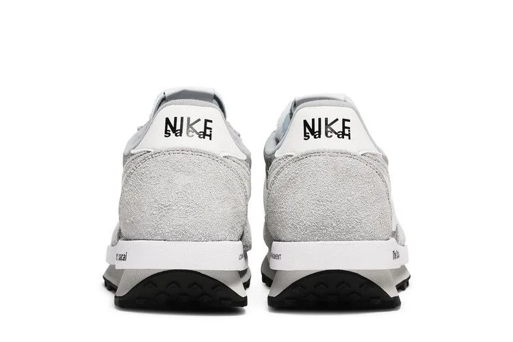 Кроссовки Fragment Design x sacai x Nike LDV Waffle 'Light Smoke Grey'