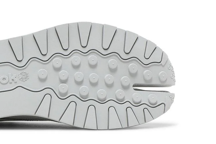 Кроссовки Maison Margiela x Reebok Classic Leather Tabi 'Pure Grey'
