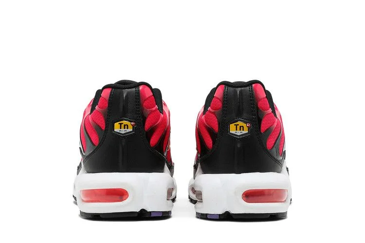 Кроссовки Nike Air Max Plus 'Siren Red'