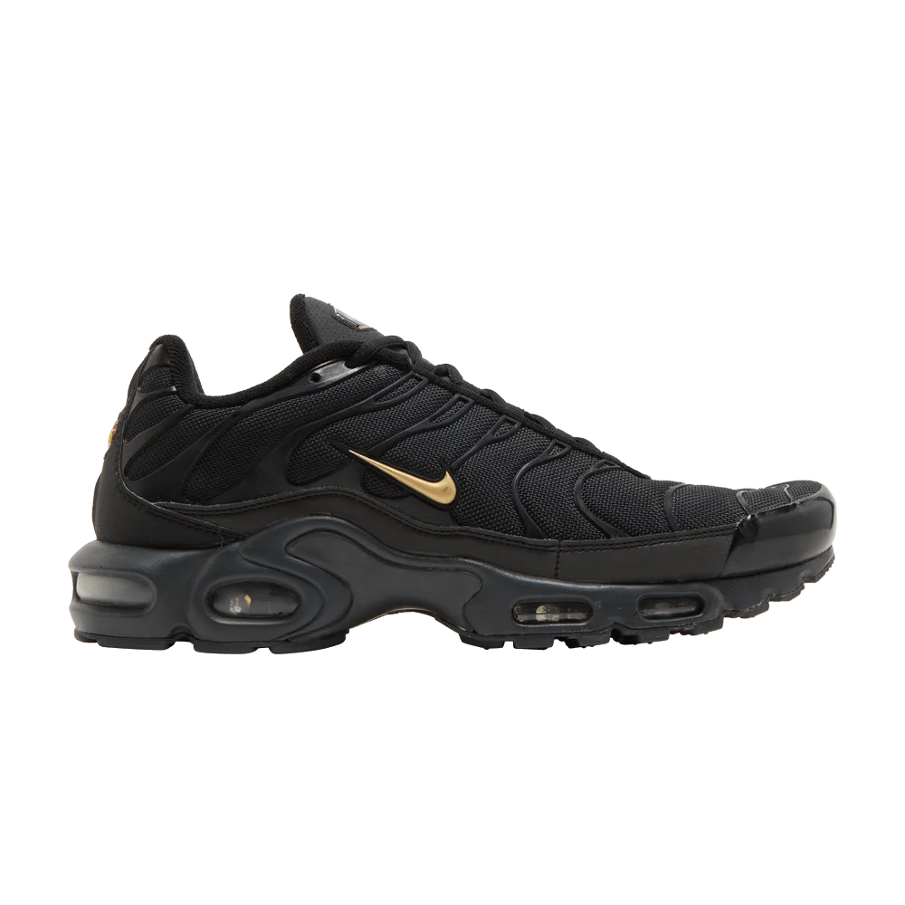 Кроссовки Nike Air Max Plus TN 'Black Metallic Gold'