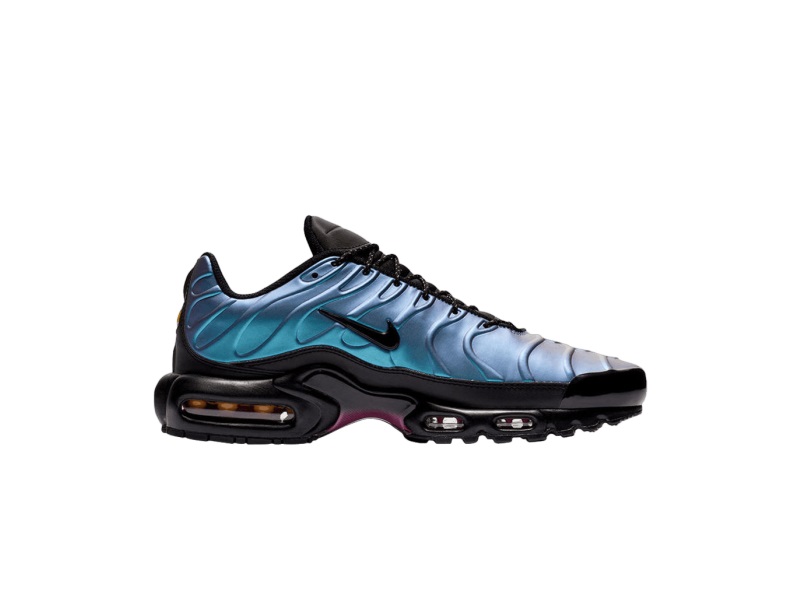 nike-air-max-plus-se-throwback-future