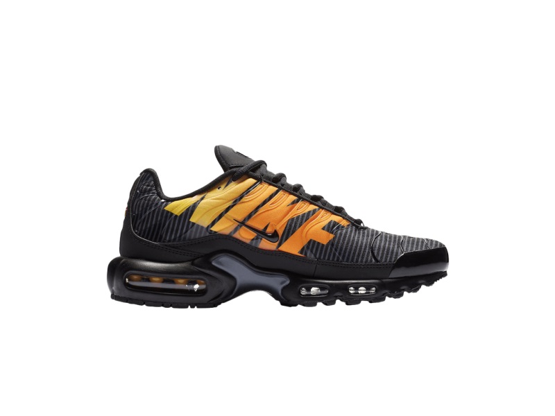 nike-air-max-plus-se-total-orange