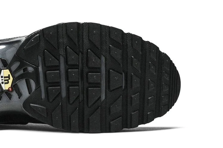 Кроссовки Nike Air Max Plus 'La Requin Black'