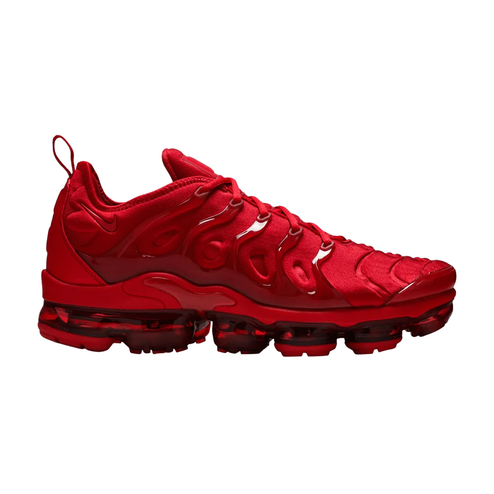 Кроссовки Nike Air VaporMax Plus 'Triple Red'
