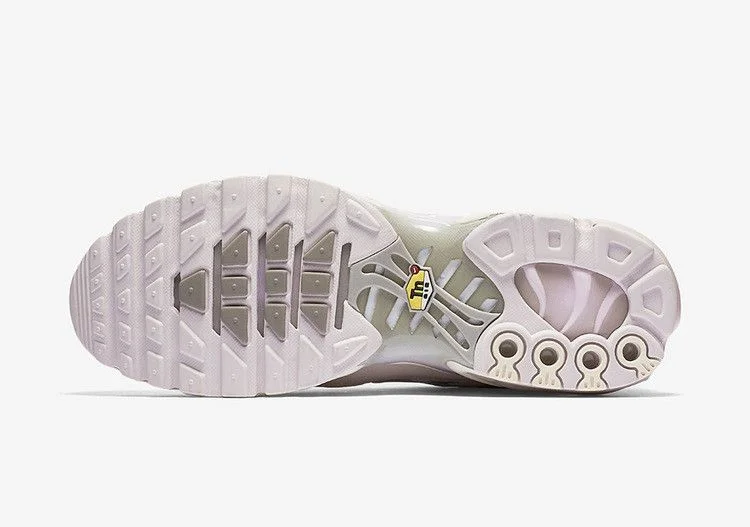 Кроссовки NikeLab Air Max Plus 'Pearl Pink'
