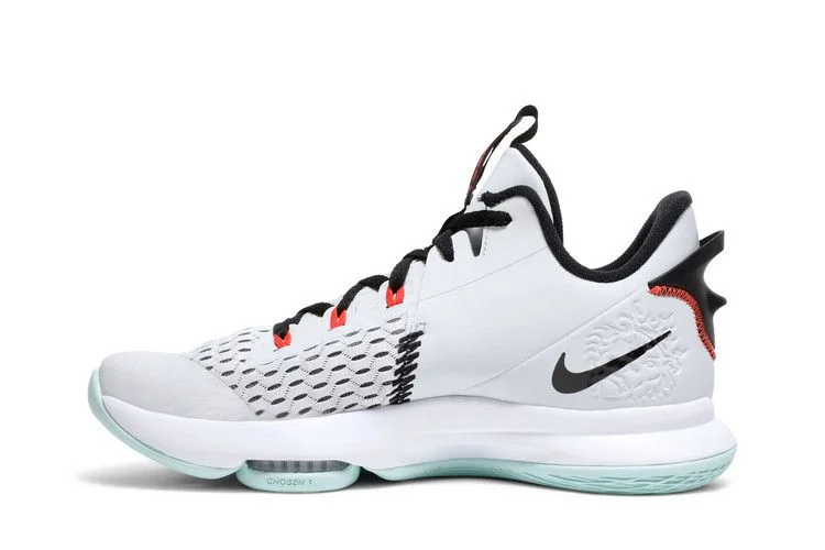 Кроссовки Nike LeBron Witness 5 'Pure Platinum Light Dew'