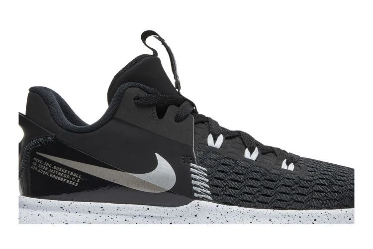 Кроссовки Nike LeBron Witness 5 'Black Metallic Silver'
