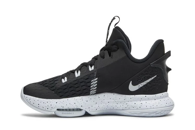 Кроссовки Nike LeBron Witness 5 'Black Metallic Silver'