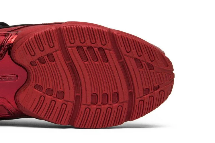 Кроссовки Raf Simons x adidas Ozweego 3 'Core Black Scarlet'