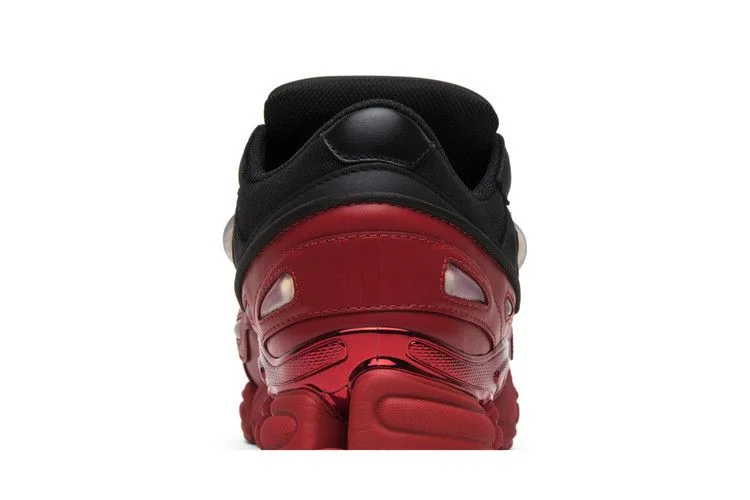 Кроссовки Raf Simons x adidas Ozweego 3 'Core Black Scarlet'
