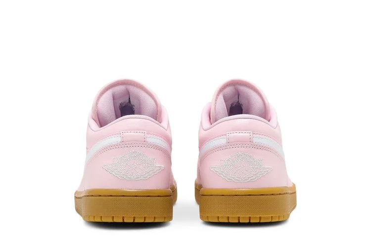 Кроссовки Wmns Air Jordan 1 Low 'Arctic Pink Gum'