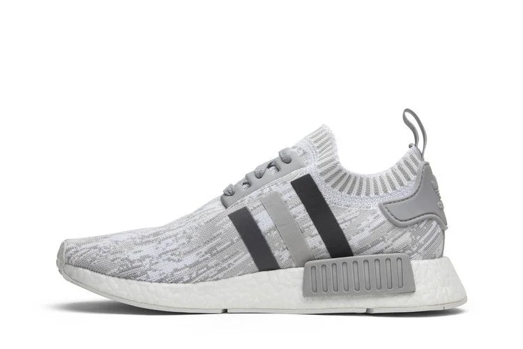 Кроссовки Adidas Wmns NMD_R1 Primeknit 'Grey Glitch Camo'