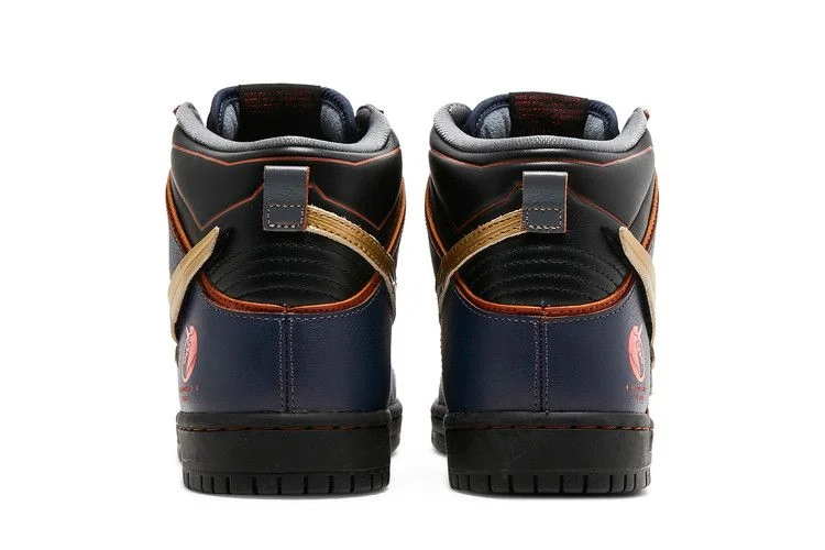 Кроссовки Gundam x Nike Dunk High SB 'Project Unicorn - Banshee Norn'