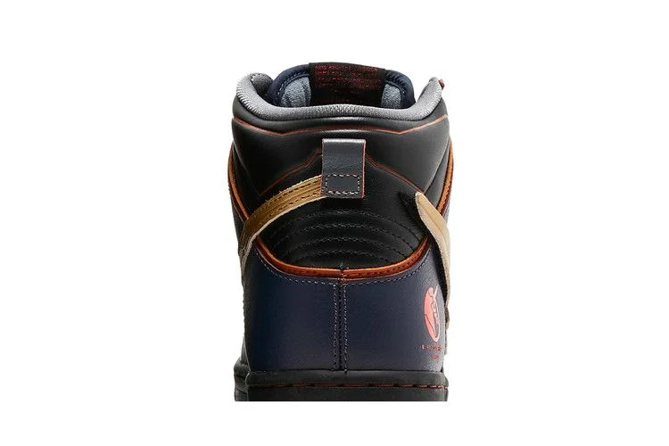 Кроссовки Gundam x Nike Dunk High SB 'Project Unicorn - Banshee Norn'