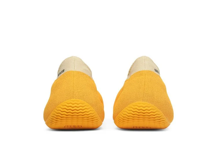 Кроссовки adidas Yeezy Knit Runner 'Sulfur'