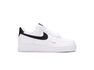 Белый, Белый, Черный, Черный