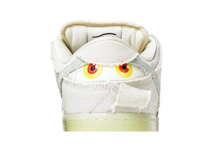 Кроссовки Nike Dunk Low SB 'Mummy'