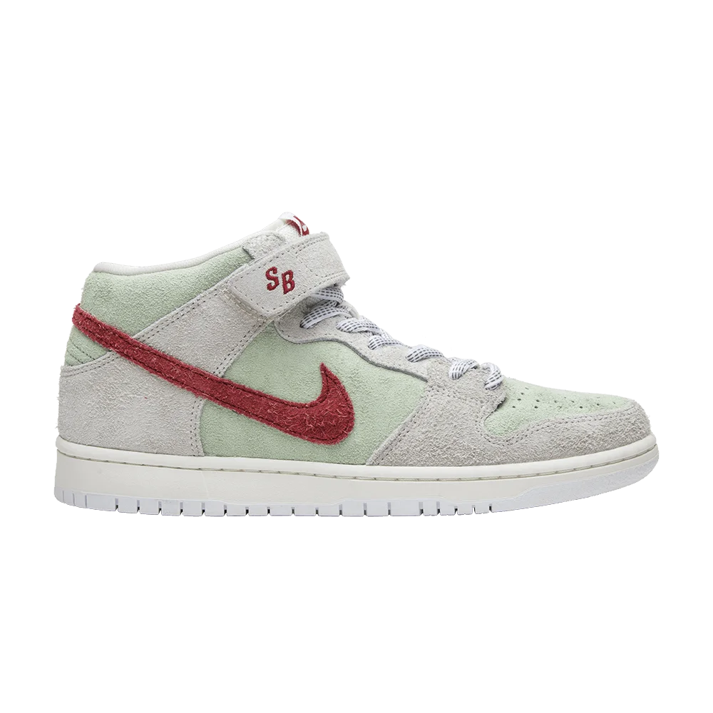 Кроссовки Nike SB Dunk Mid 'White Widow'